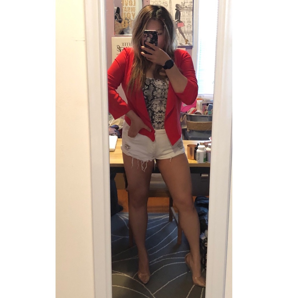 Red cropped Blazer